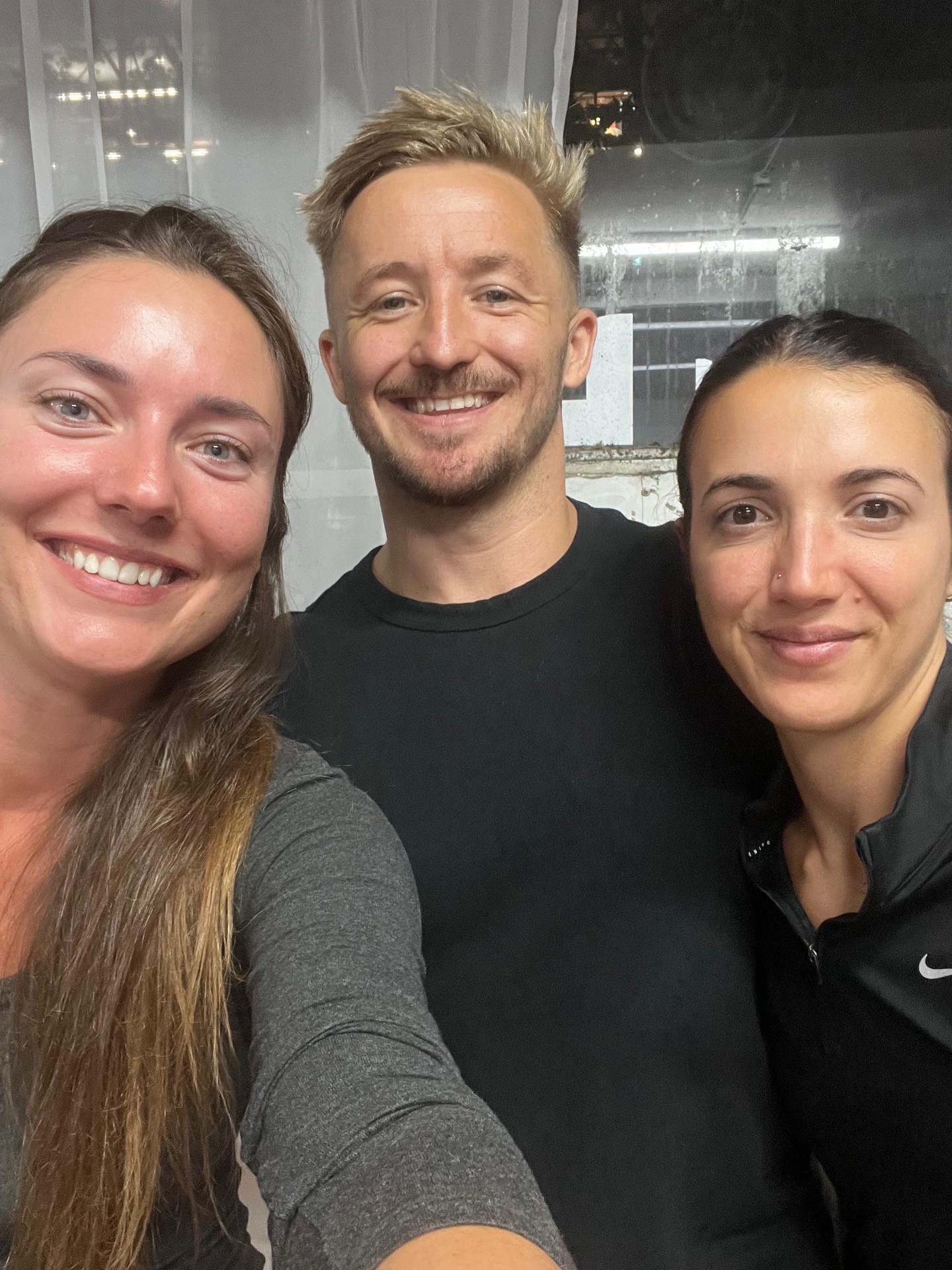 Salsa classes and socials in Sydney